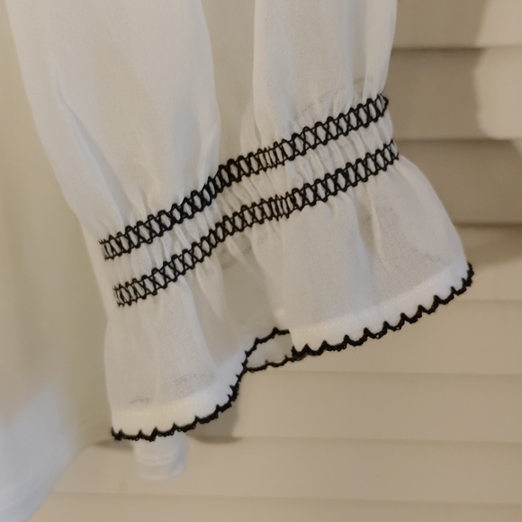 Cato White Blouse with Black Accents - Picture 8 of 10